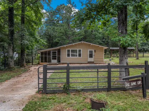 22 Oak Dr, Pine Mountain, GA 31822
