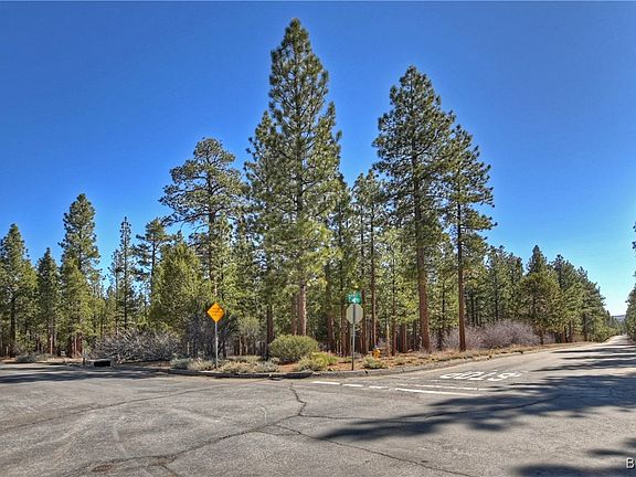 3rd image of 994 Wilderness Dr