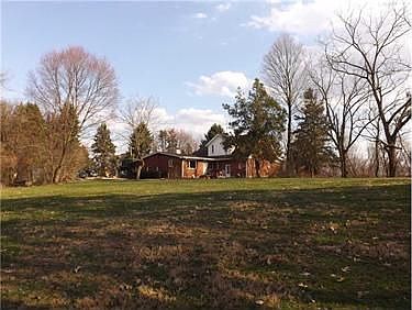 1st image of 135 Cherrywood Dr