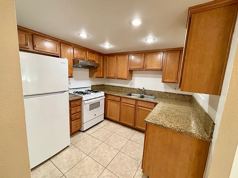 1301 Massachusetts Ave #201 — Photo 2