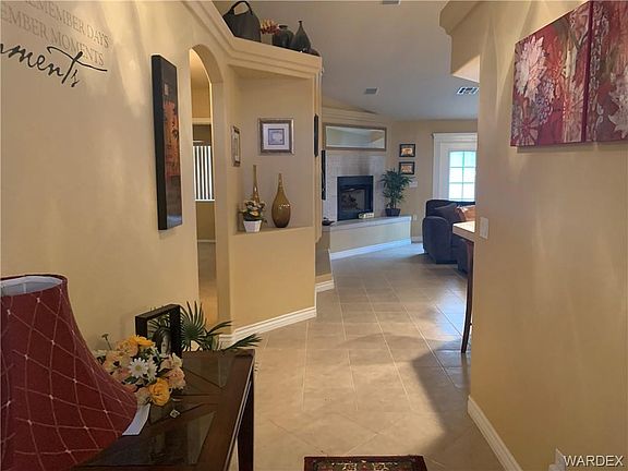 4th image of 8308 S Evergreen Dr