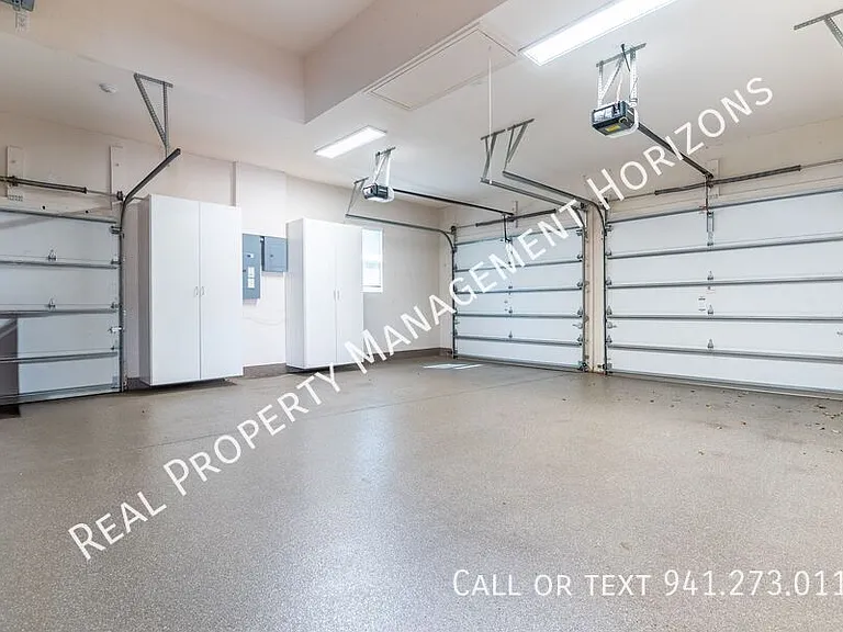 6914 Stanhope Pl — Photo 32