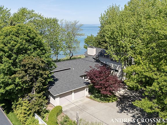 2nd image of 6129 Lakeshore Dr