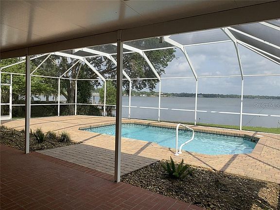 5th image of 229 Heatherpoint Dr