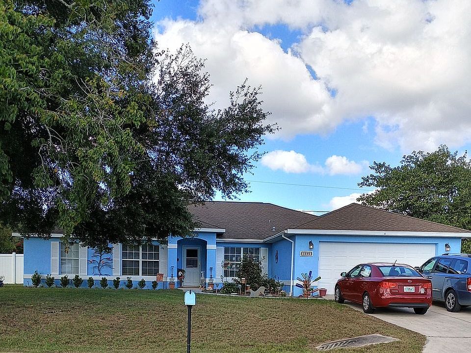 2nd image of 1699 NE 161st Pl