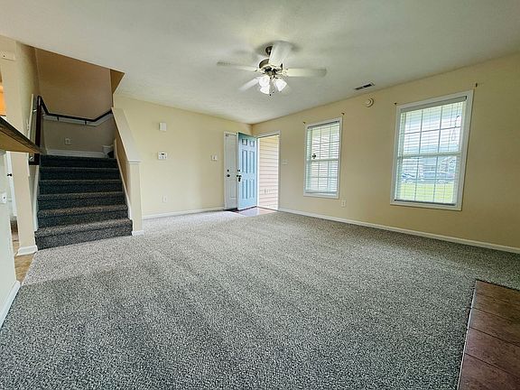 4th image of 5326 Woodpecker Dr