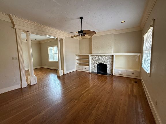 3rd image of 200 Ridgeway Dr