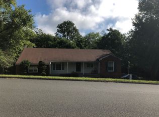 67 Regina Rd, Airmont, NY 10952