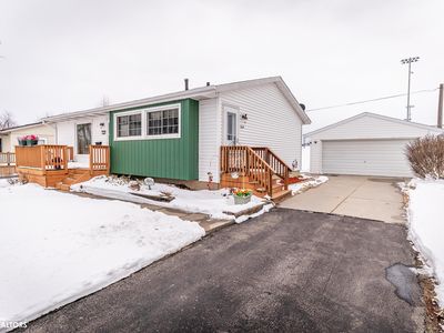 509 Dennis Dr, Marshalltown, IA, 50158