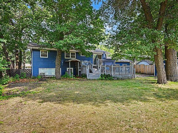 3rd image of 12848 Taylor St NE