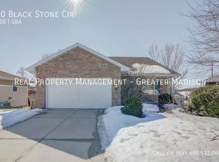 30 Black Stone Cir, Madison, WI 53719