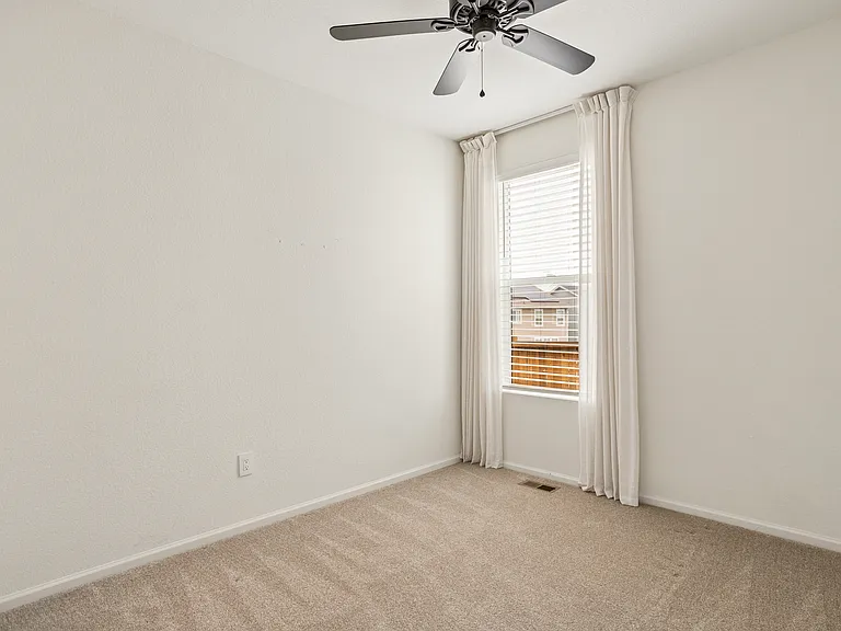 855 N Waterloo Cir — Photo 15