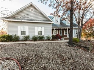 13 Wiltshire Dr, Bella Vista, AR 72714
