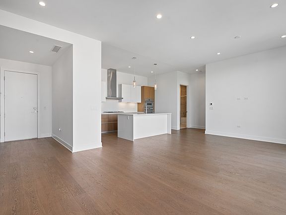5th image of 6 N Bishop St #406