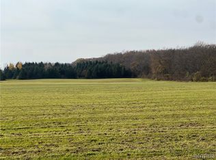 N Davis Rd #5, East Aurora, NY 14052