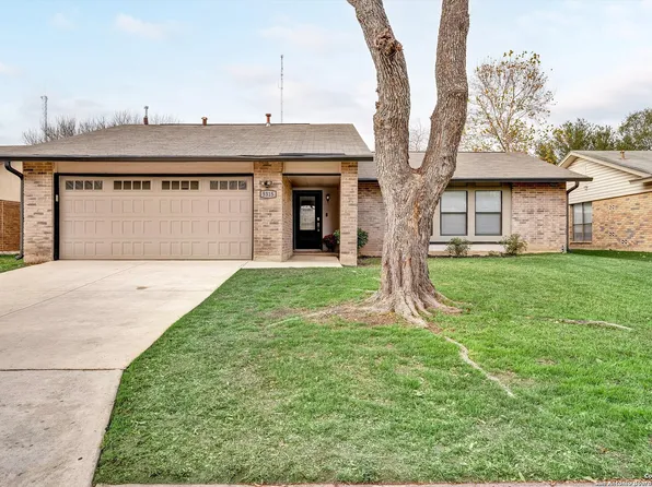 5315 Walnut Vista, San Antonio, TX 78247