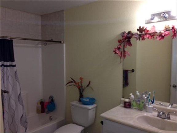 5th image of 5815 NE 19th Ave