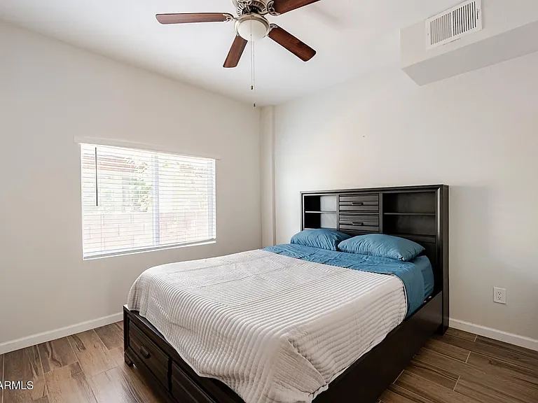1514 E Fillmore St — Photo 21