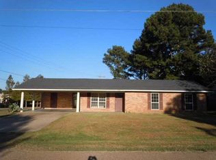228 4th St, Flora, MS 39071