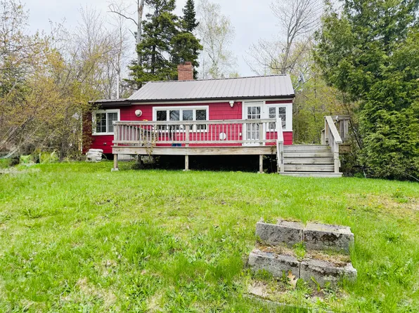 3756 S Westshore Dr, Sault Sainte Marie, MI 49783