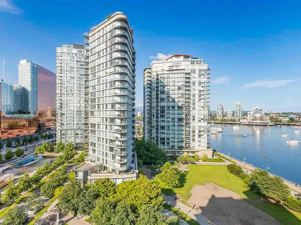 980 Cooperage Way #1106, Vancouver, BC V6B 0C3