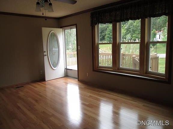 2nd image of 113 Josiah Ln