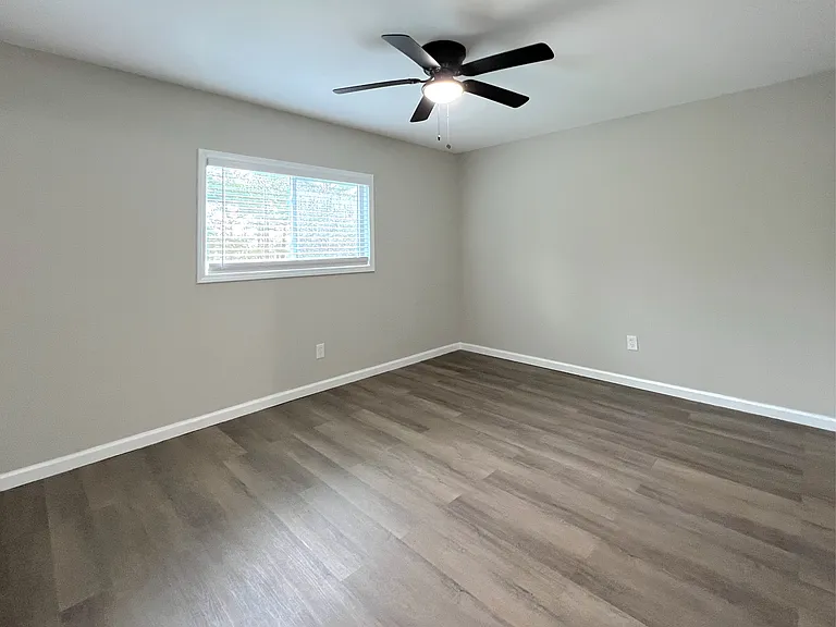 531 Gresham Park Dr #B — Photo 9