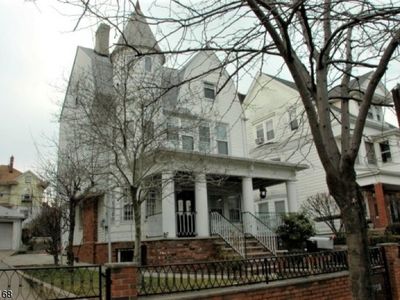700 Clifton, Newark, NJ, 07104