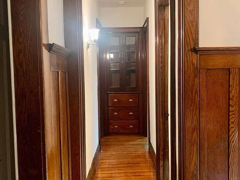 80 Cottage St #LOWER — Photo 16