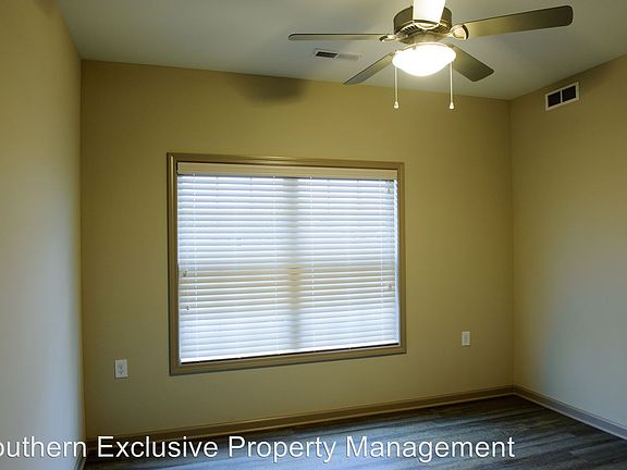 3rd image of 321 Trista Ln APT D