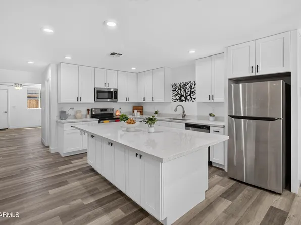 2327 N 31ST Street, Phoenix, AZ 85008