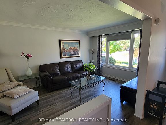 5th image of 65 McIlwraith Cres