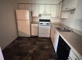 7686 W Wabash Ct, Milwaukee, WI 53223