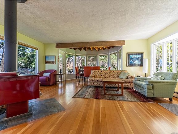 4th image of 69 Seagirt Rd