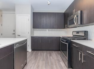 Woodview Apartments, Deerfield, IL 60015