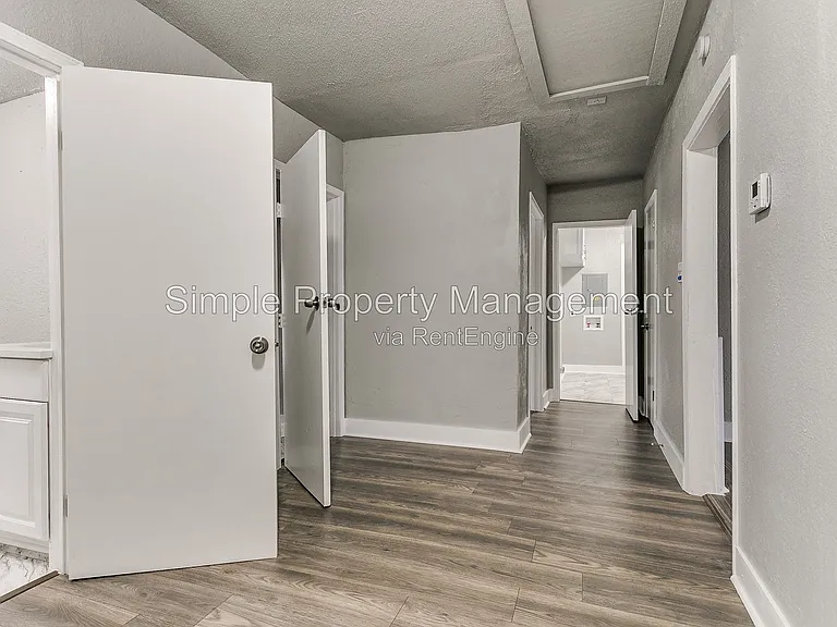 1728 NE Euclid St — Photo 22