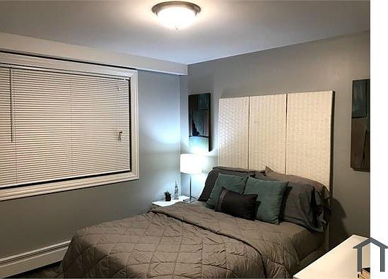 5th image of 3932 N Narragansett Ave APT 3S