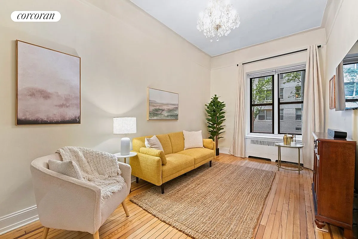 62 E 87th St APT 1B photo 1