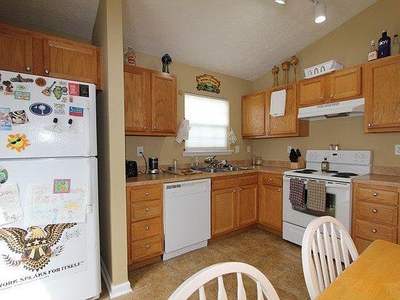 4th image of 1029 Alexandria Dr