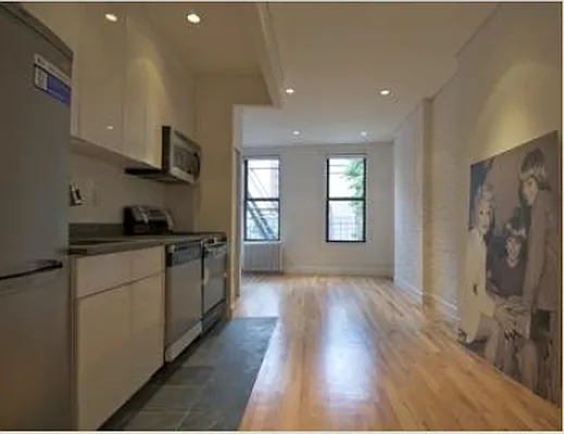 Rented by Veracity NYC LLC | media 12