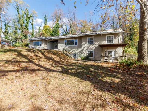 2027 Colgate St NE, Roanoke, VA 24012