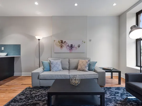 496 Van Buren image 3 of 8