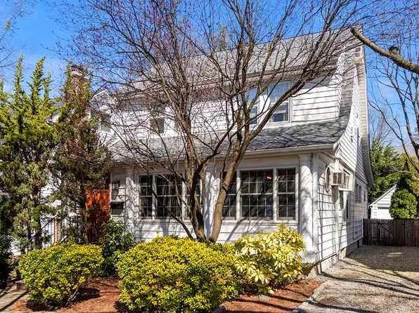 3619 216th St, Bayside, NY 11361