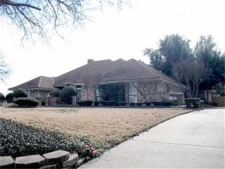 1st image of 1218 Whispering Oaks Dr