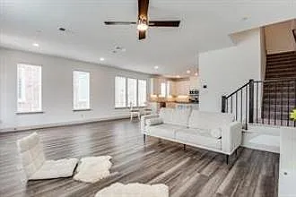 12912 Leopold Trl — Photo 18