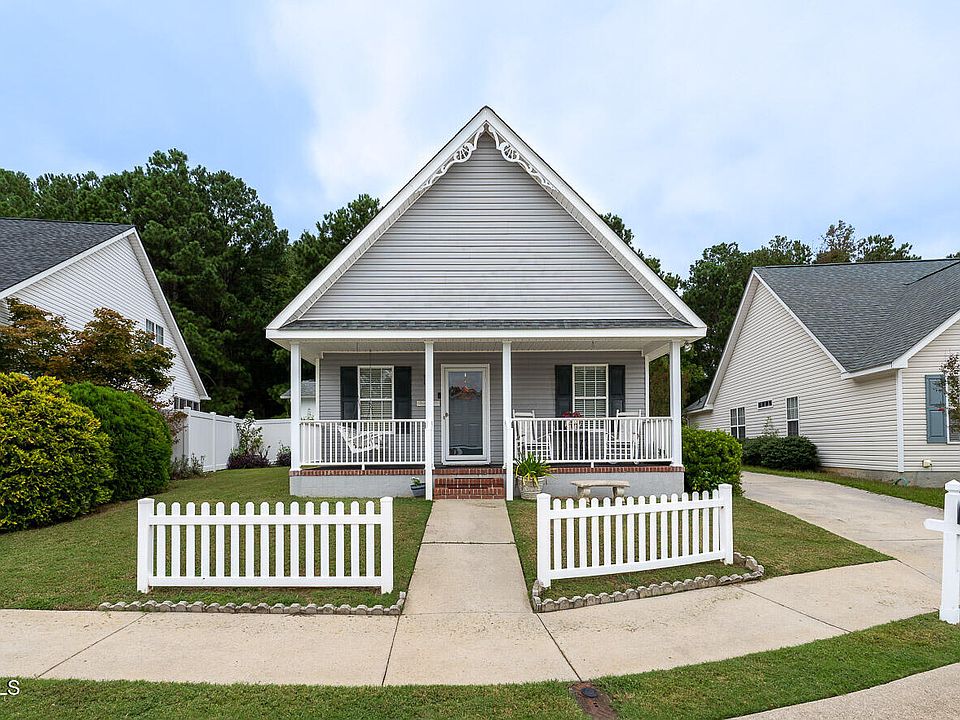 1st image of 621 Dunloe Circle