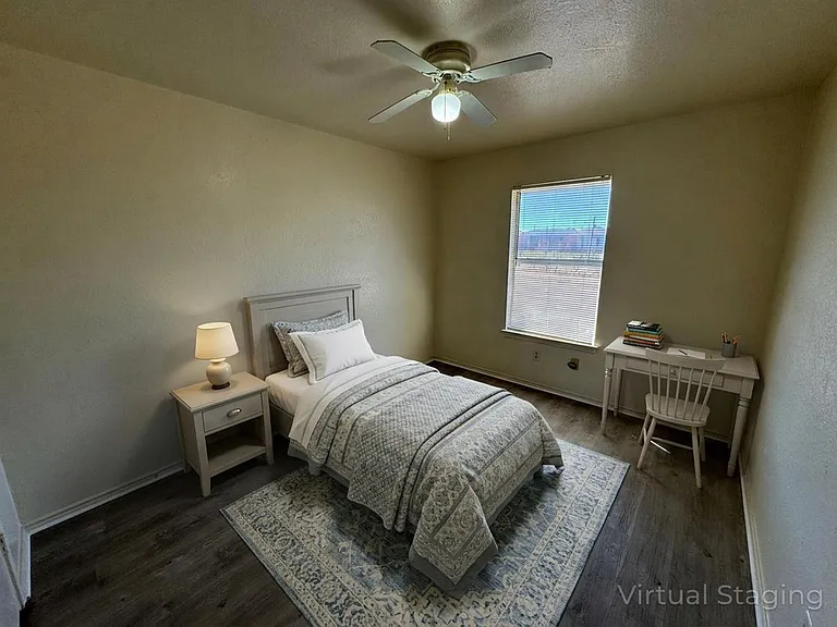 1709 Cedarhill — Photo 13