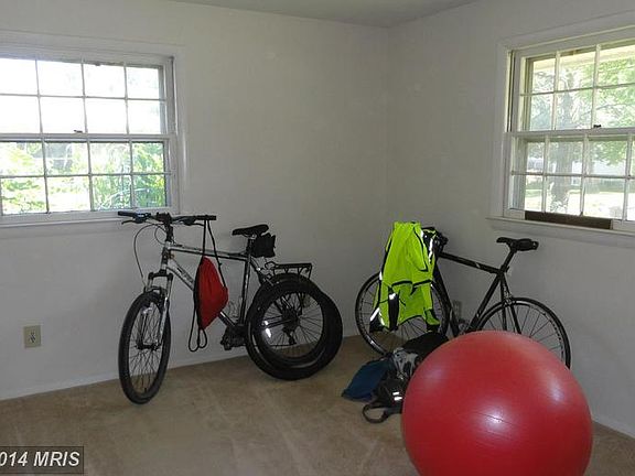 3rd image of 14705 Crenshaw Dr