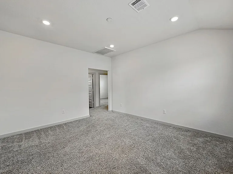 109 Cupreata Ln — Photo 16