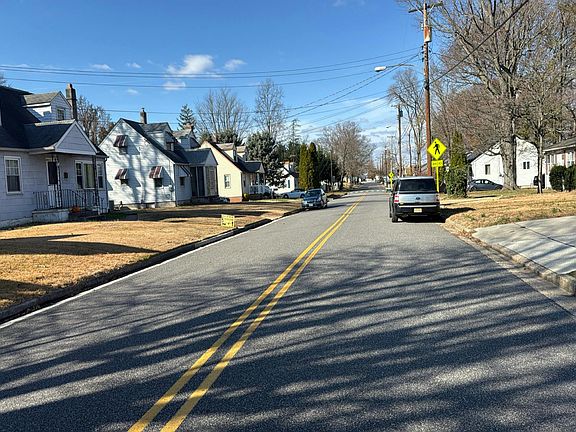 4th image of 122 Highland Ave